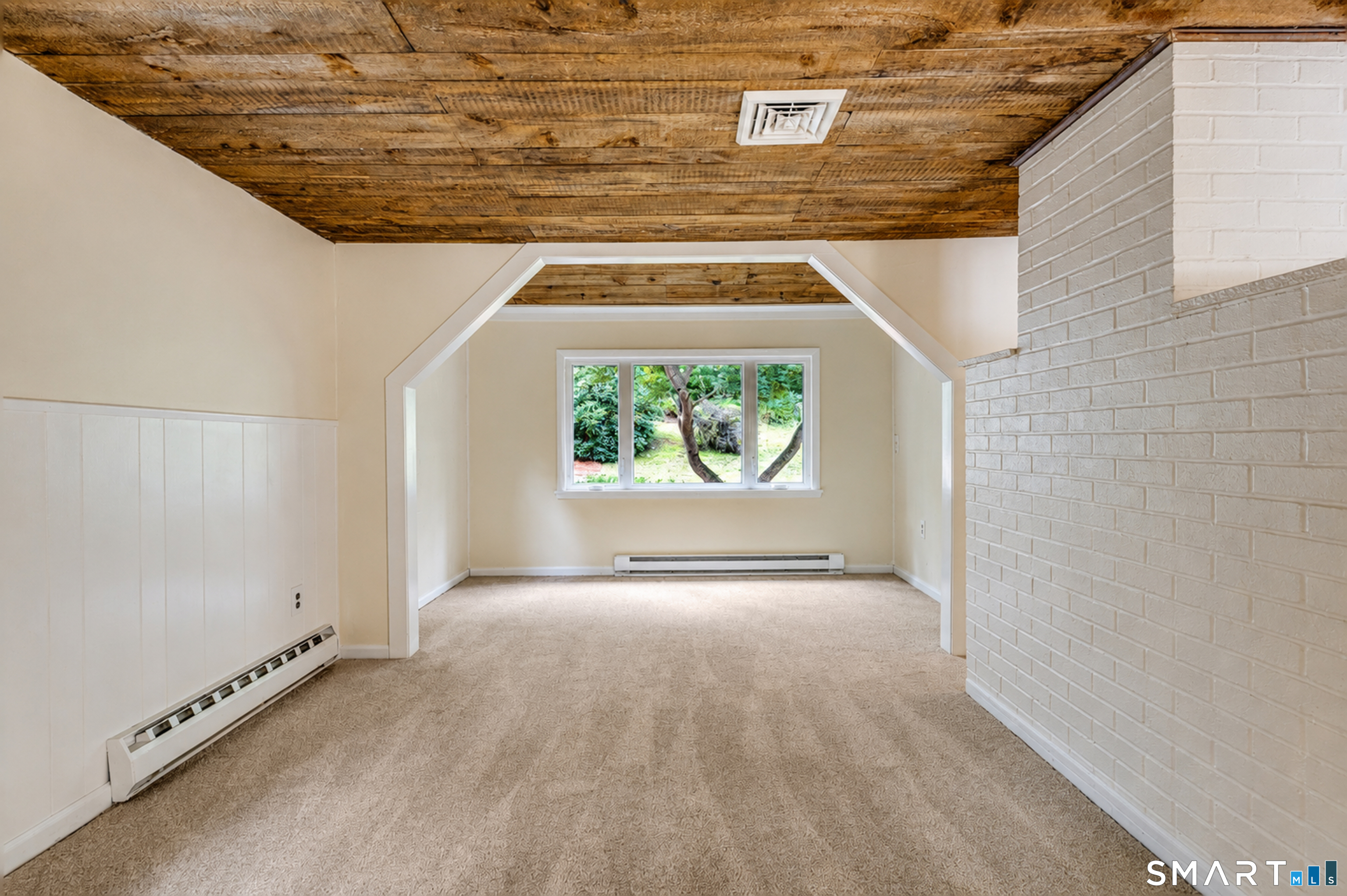165 Colchester Avenue East Hampton CT 06424