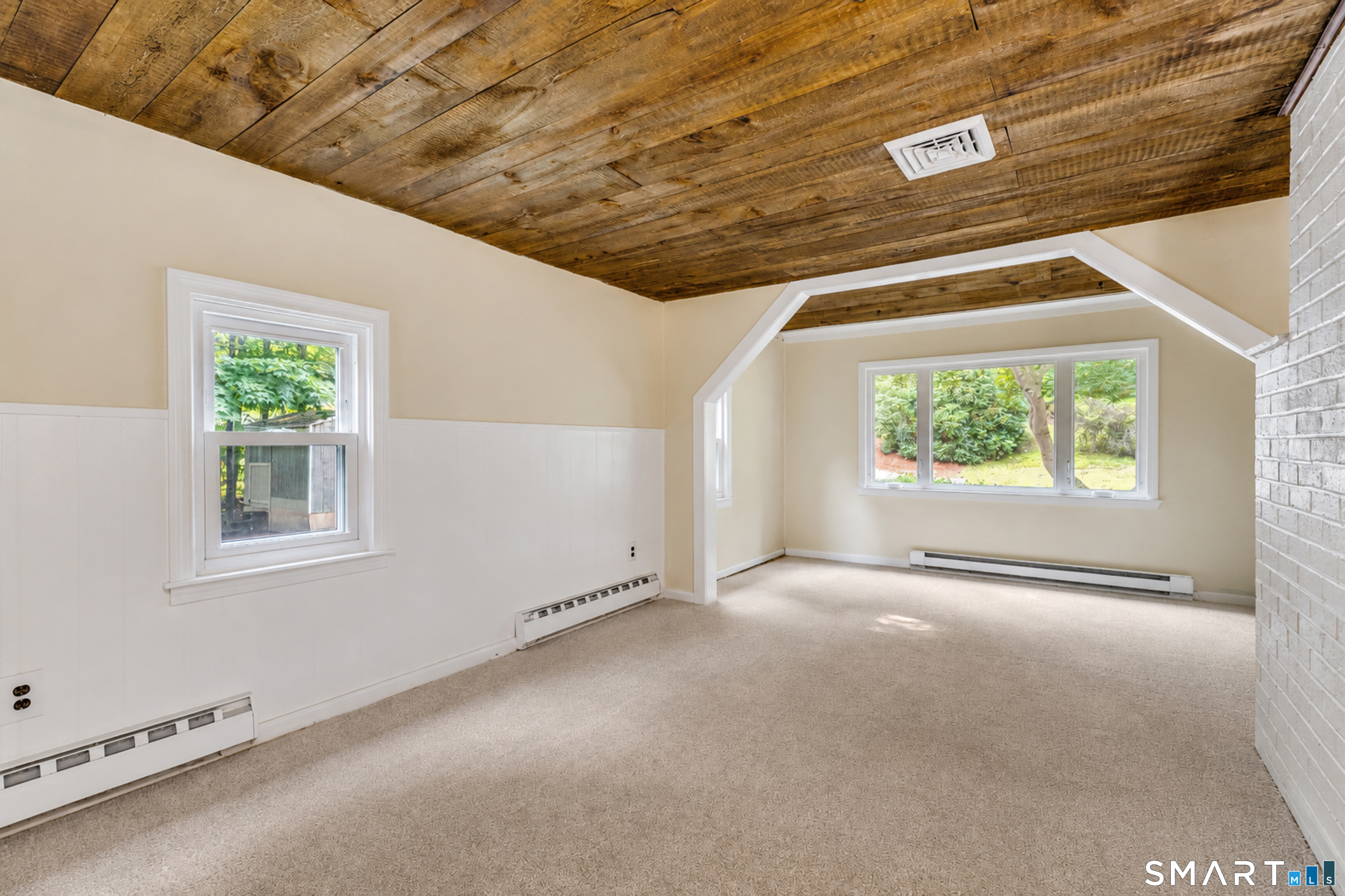 165 Colchester Avenue East Hampton CT 06424