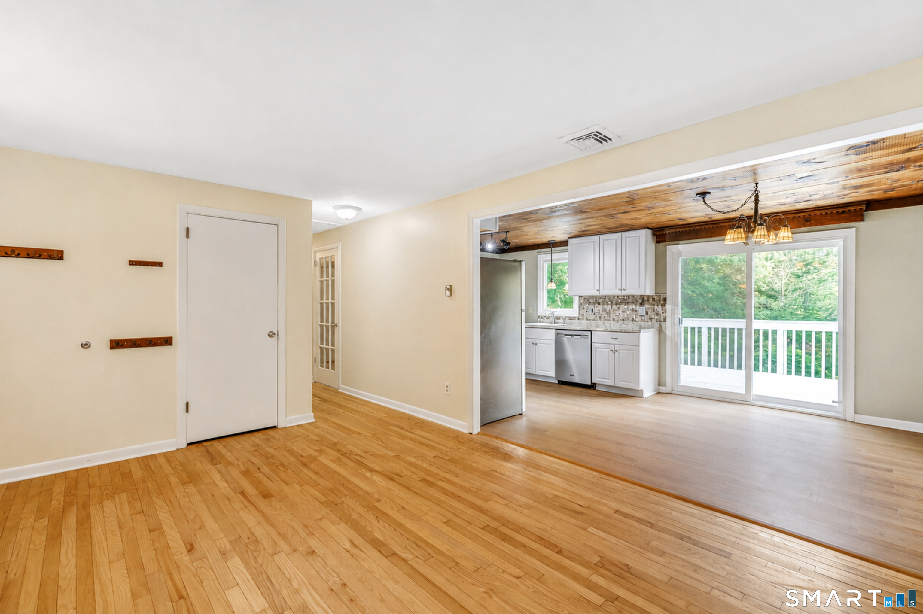 165 Colchester Avenue East Hampton CT 06424