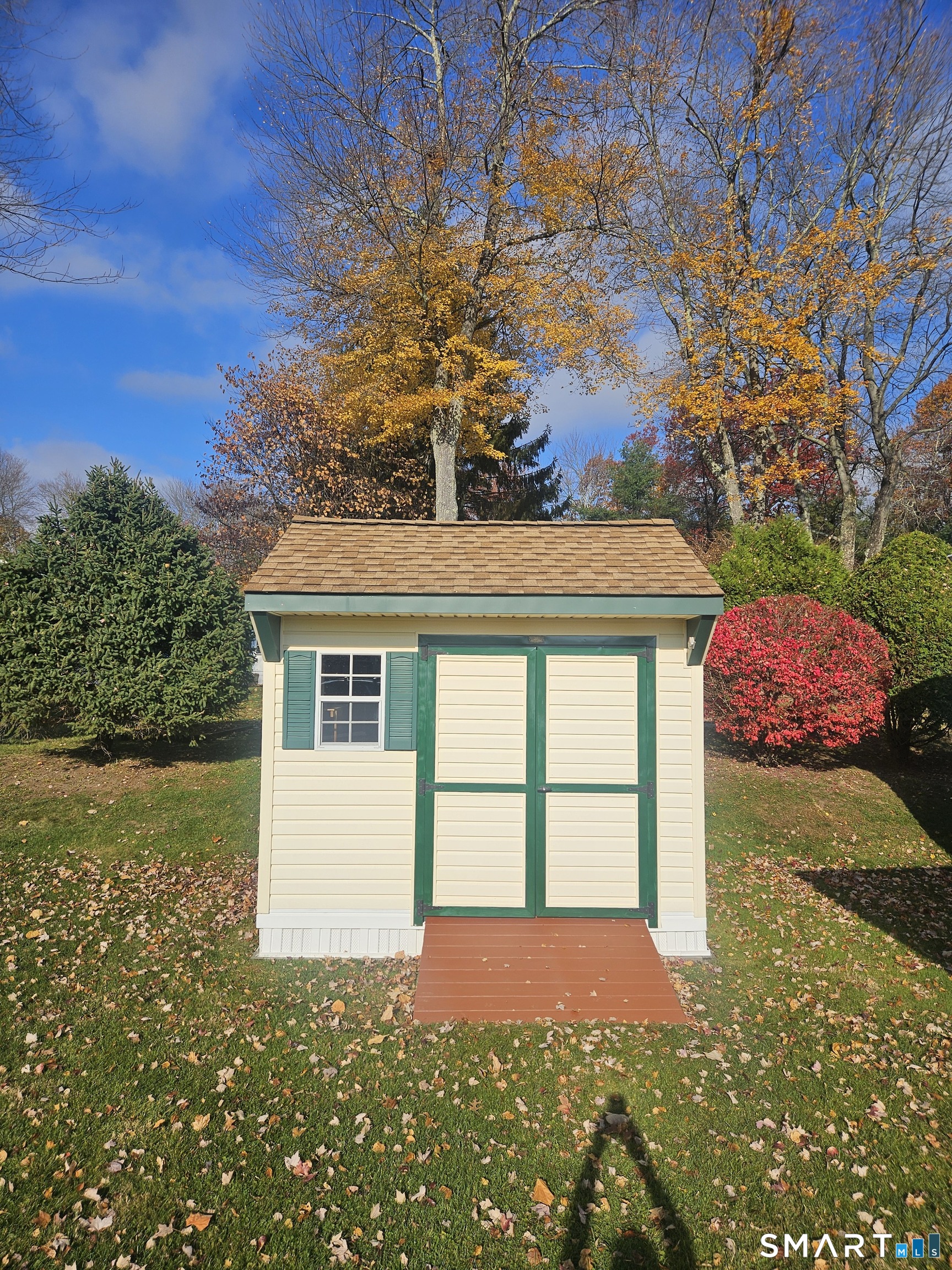 10 Lovely Street Plymouth CT 06786