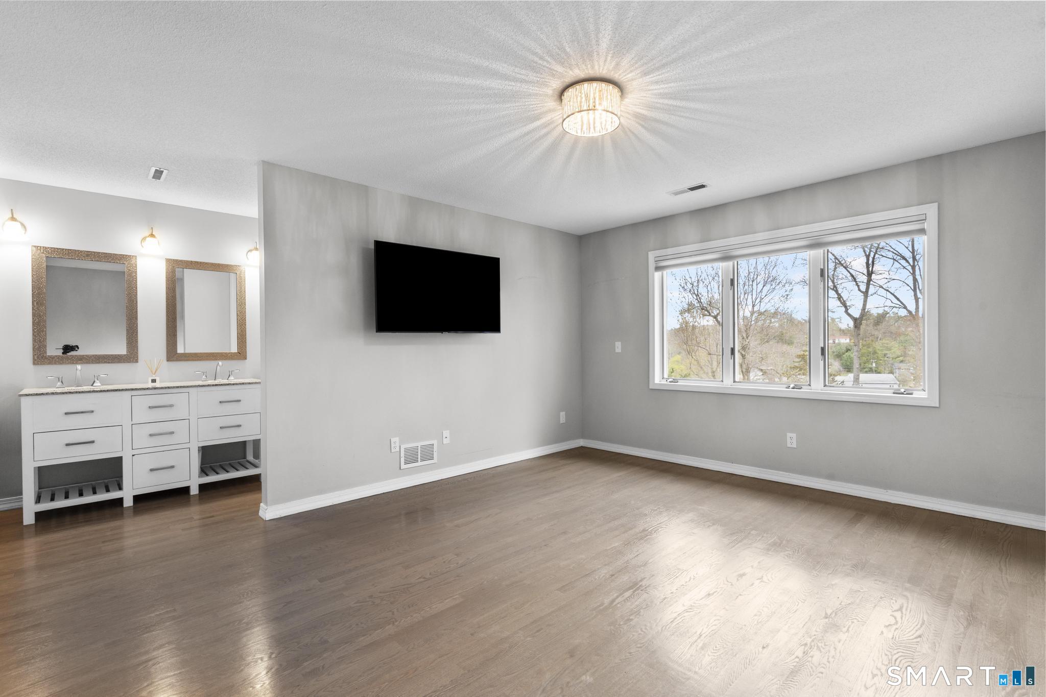 333 Brushy Plain Road Branford CT 06405
