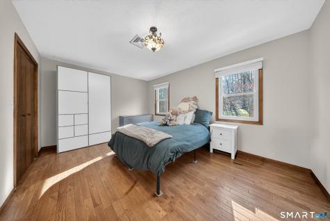 29 Dutton Road Oxford CT 06478