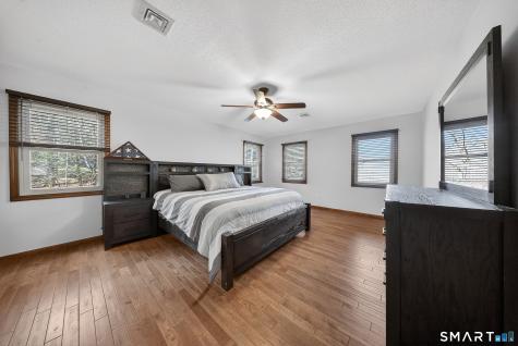 29 Dutton Road Oxford CT 06478