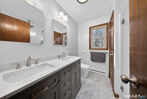 29 Dutton Road Oxford CT 06478