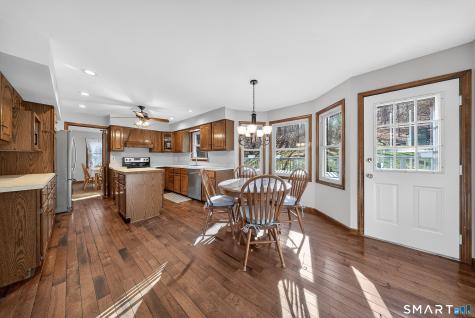 29 Dutton Road Oxford CT 06478