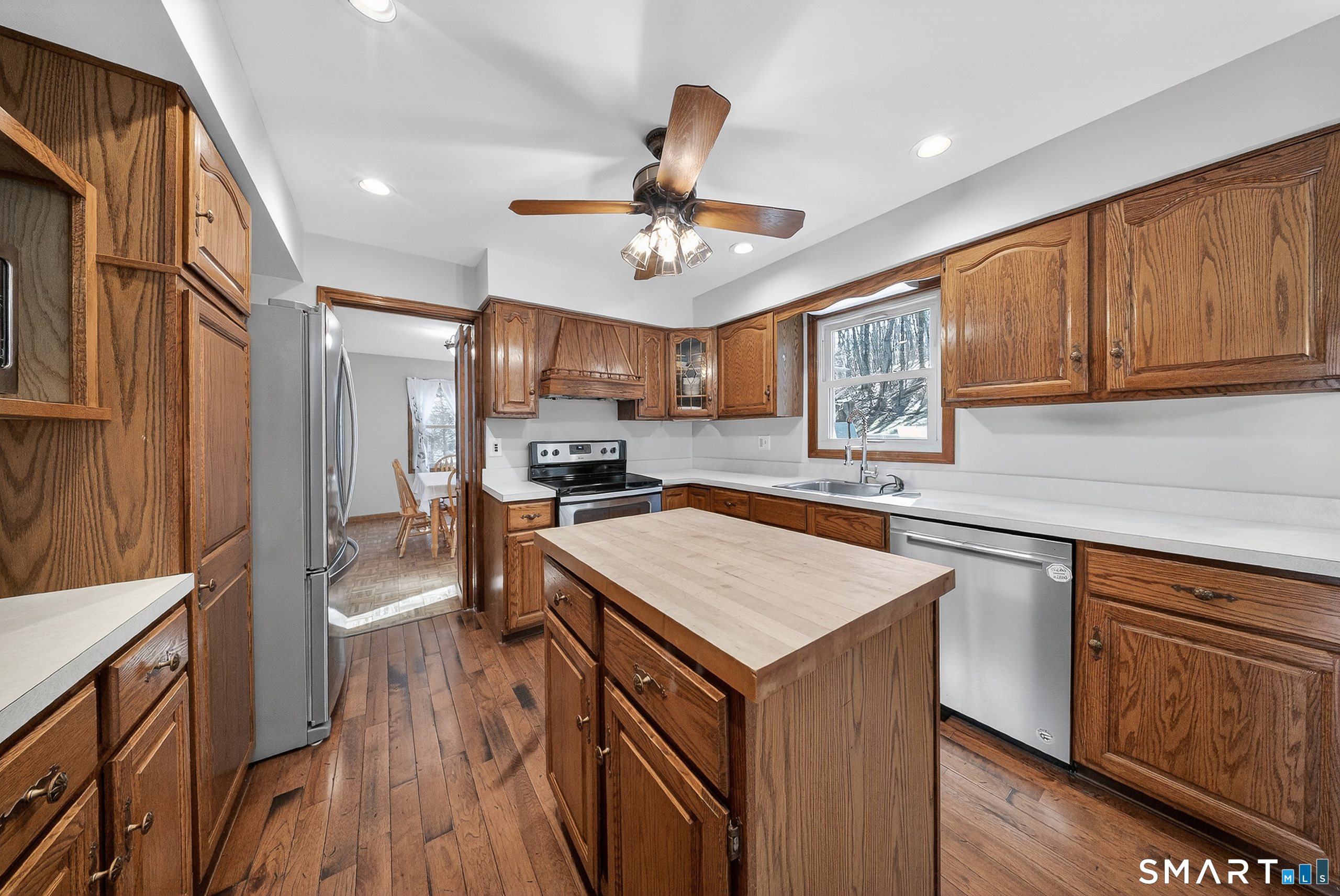 29 Dutton Road Oxford CT 06478
