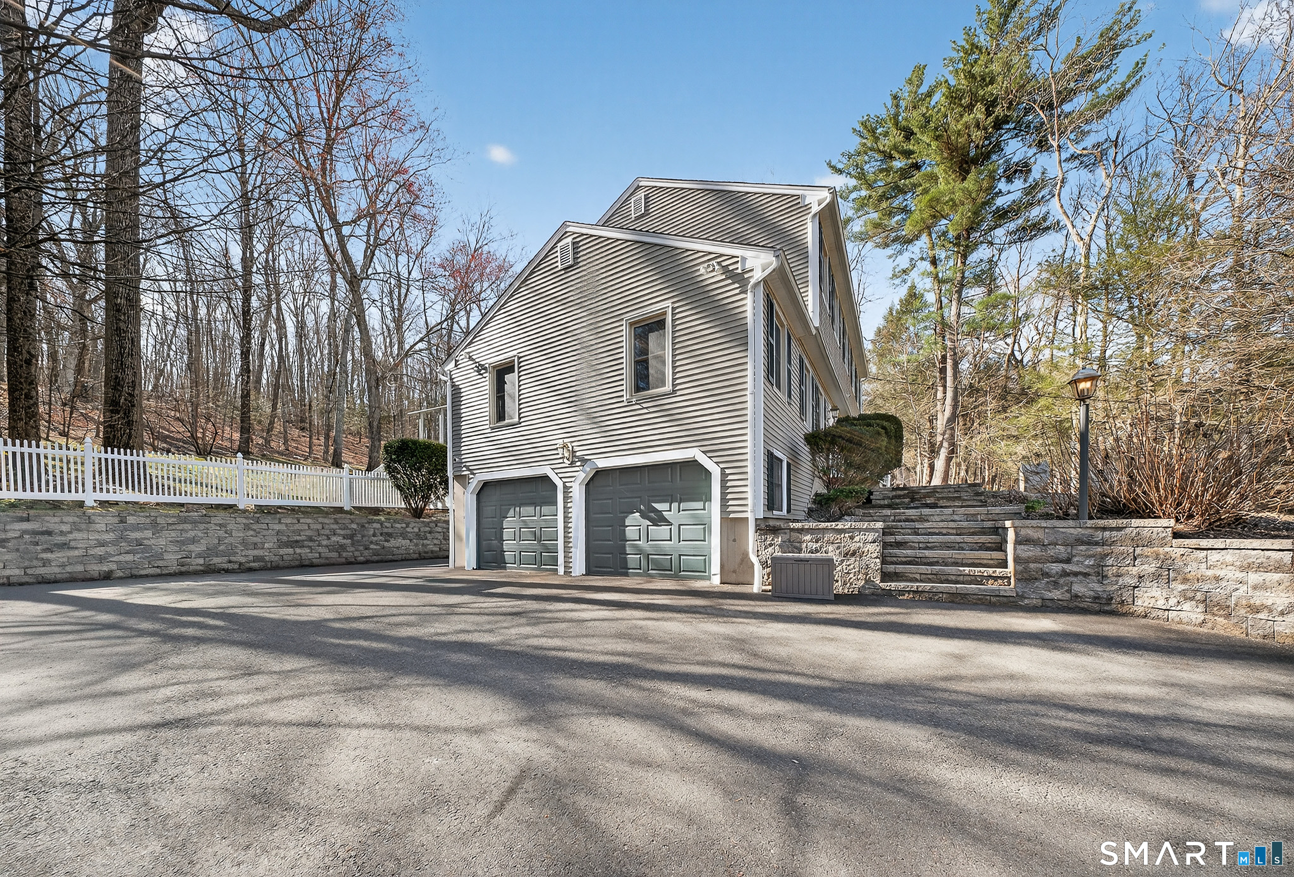 29 Dutton Road Oxford CT 06478