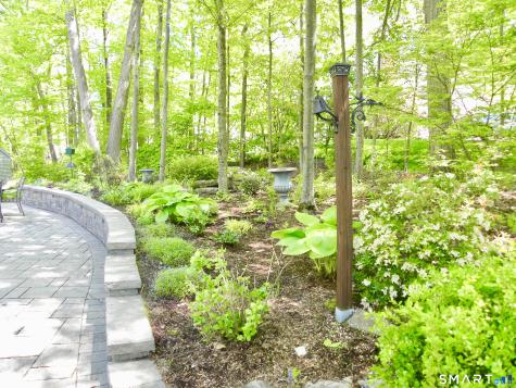 380 Dennison Ridge Manchester CT 06040