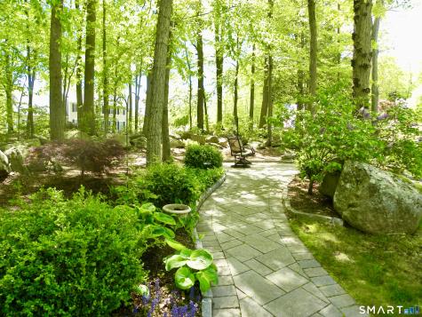 380 Dennison Ridge Manchester CT 06040