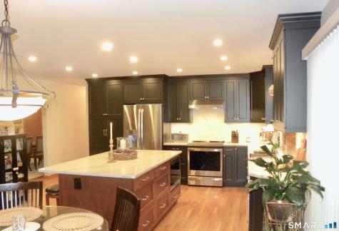 380 Dennison Ridge Manchester CT 06040