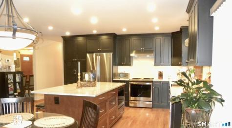 380 Dennison Ridge Manchester CT 06040