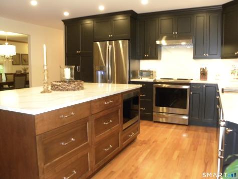 380 Dennison Ridge Manchester CT 06040