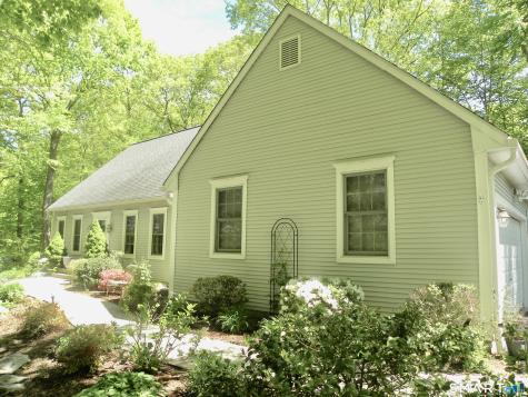 380 Dennison Ridge Manchester CT 06040