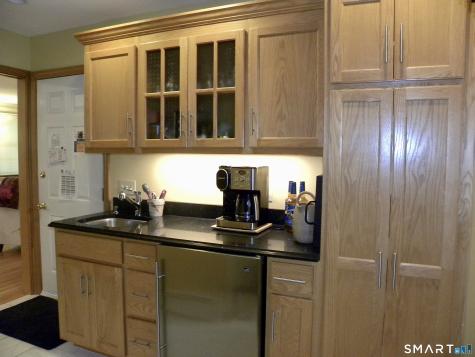 380 Dennison Ridge Manchester CT 06040