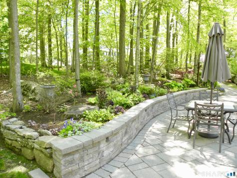 380 Dennison Ridge Manchester CT 06040