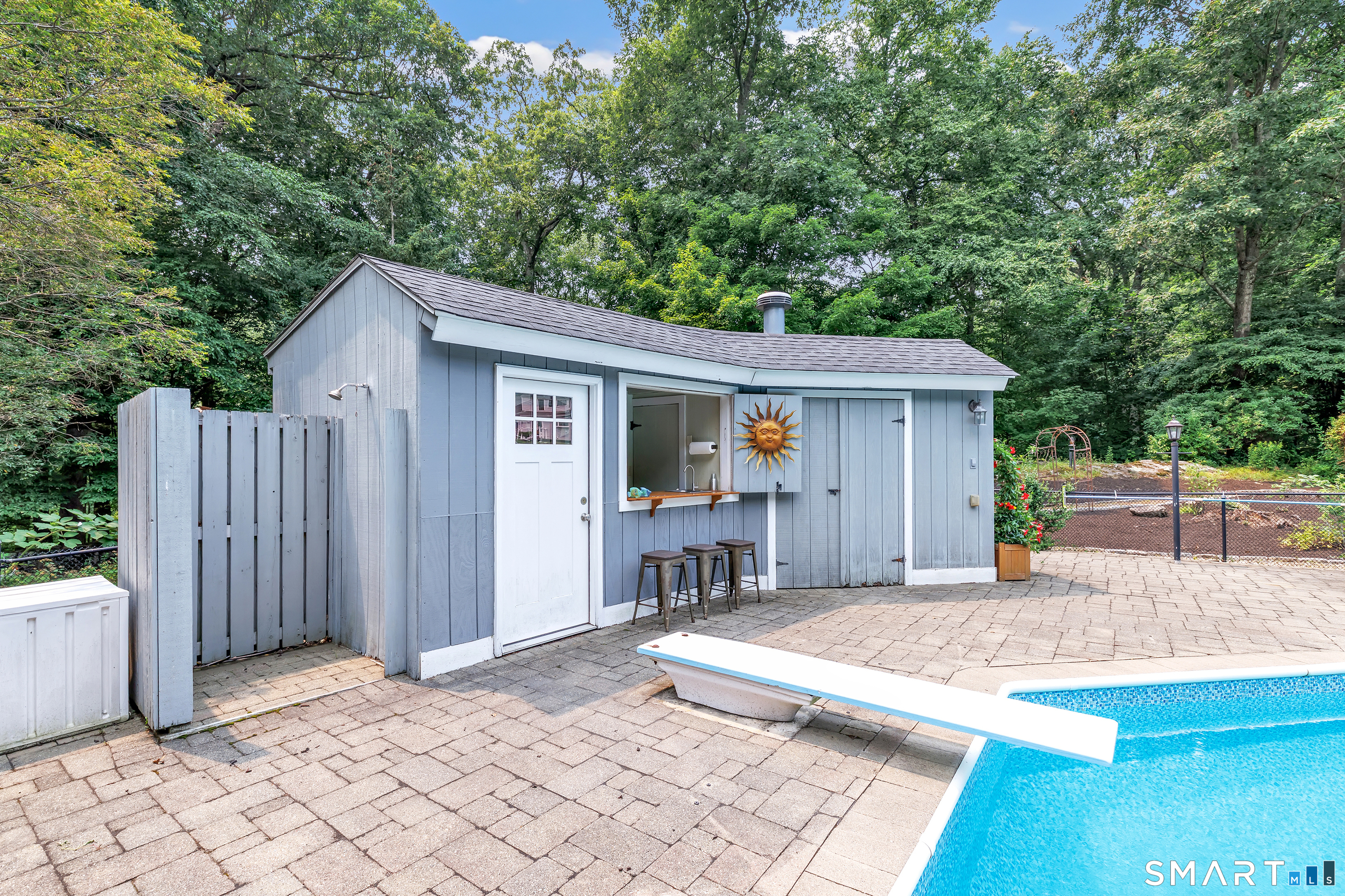 17 Plumtrees Road Newtown CT 06470