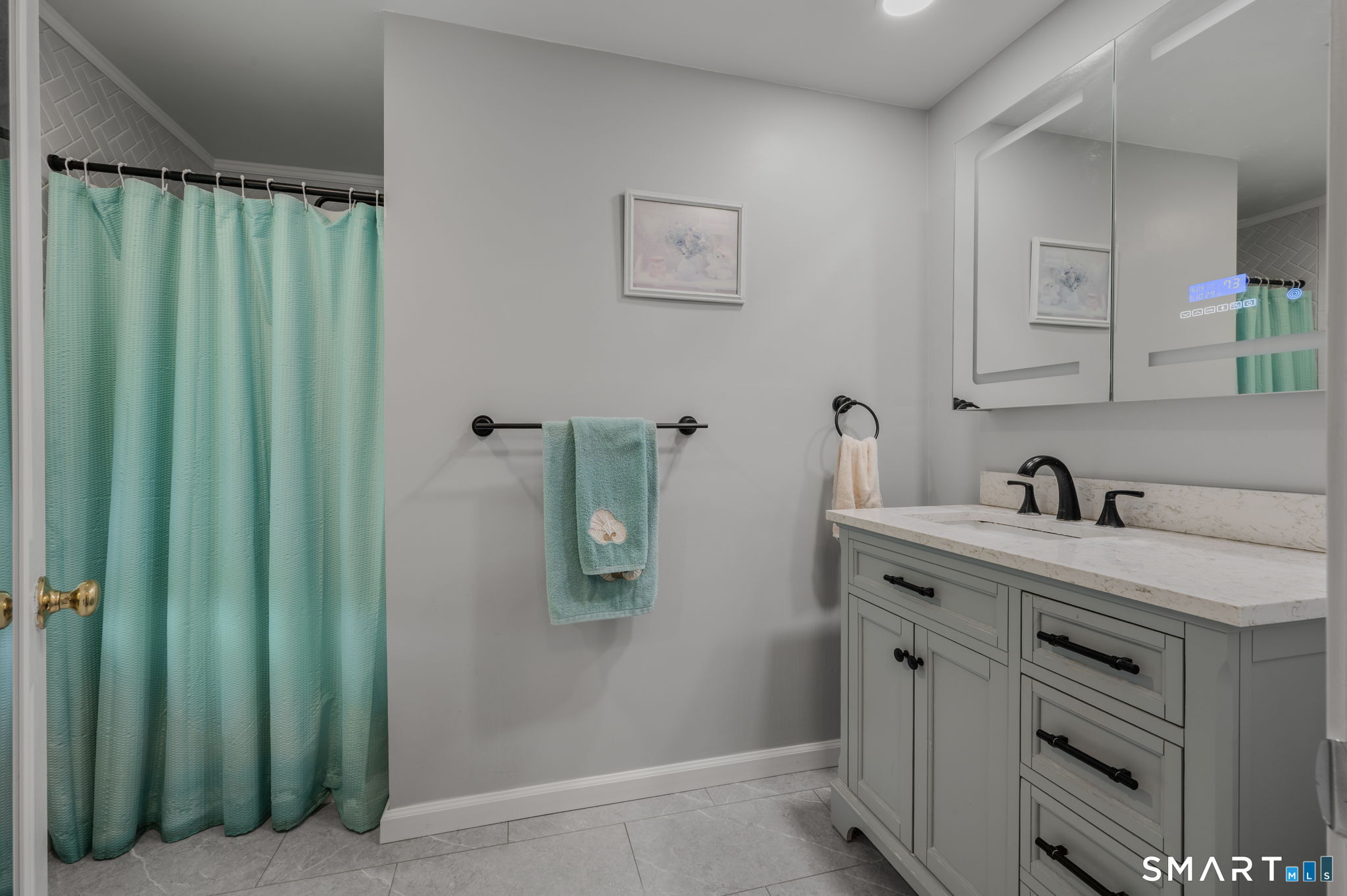 66 Clipper Court Groton CT 06355