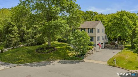 66 Clipper Court Groton CT 06355
