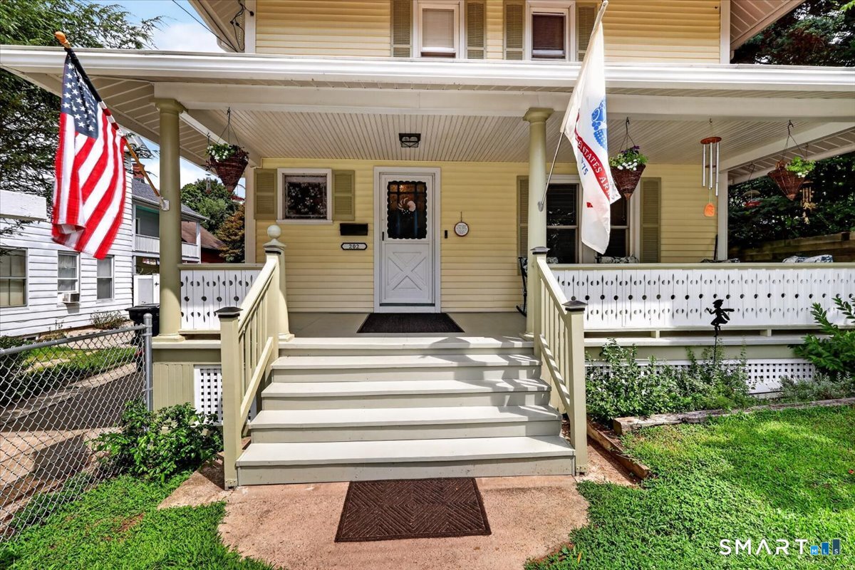 202 South Main Street Putnam CT 06260