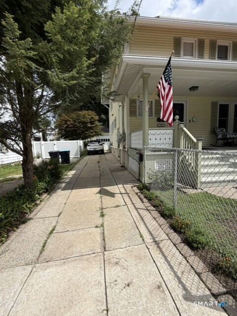 202 South Main Street Putnam CT 06260