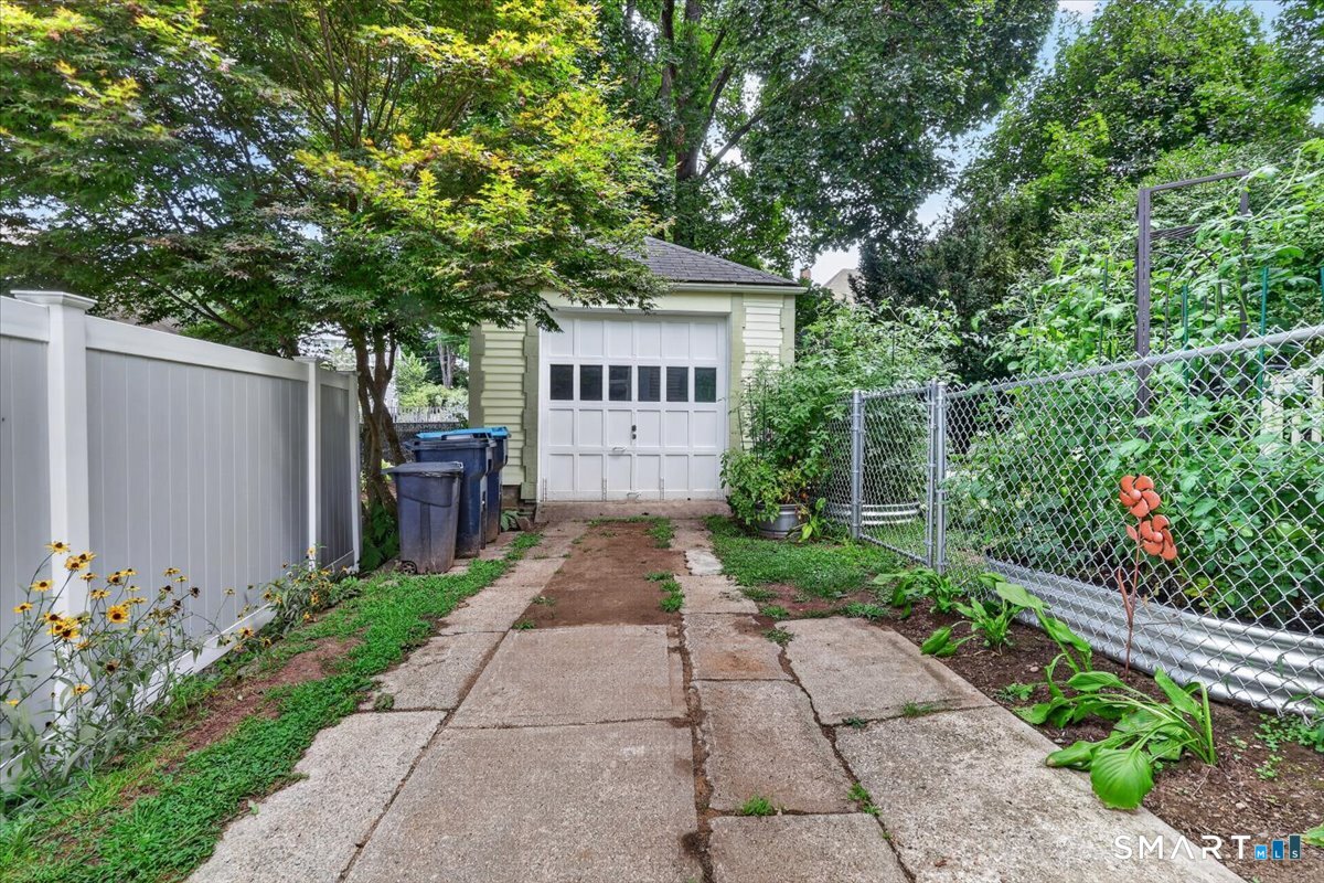 202 South Main Street Putnam CT 06260