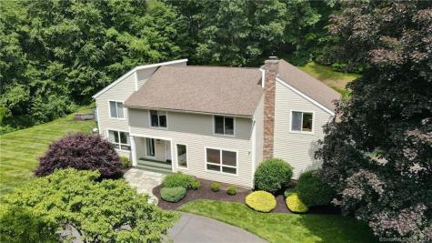 144 Ayrshire Lane Avon CT 06001