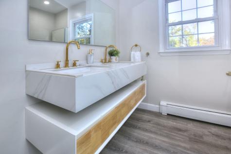 19 Woodchuck Court Norwalk CT 06854