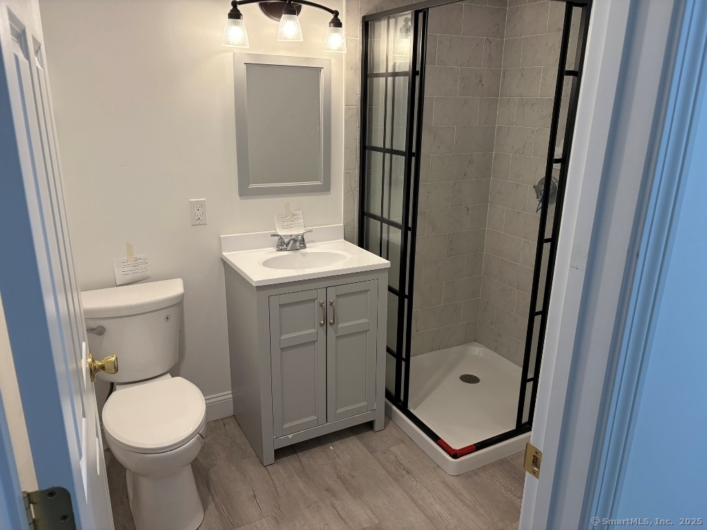 14 Clayton Road Danbury CT 06811