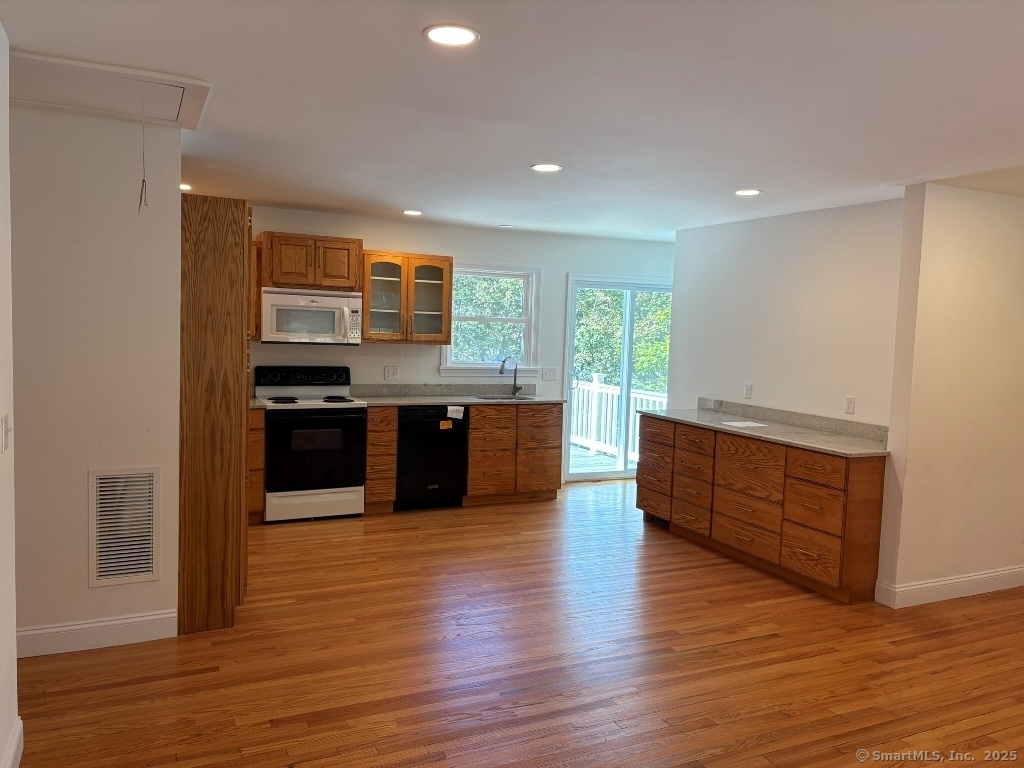 14 Clayton Road Danbury CT 06811