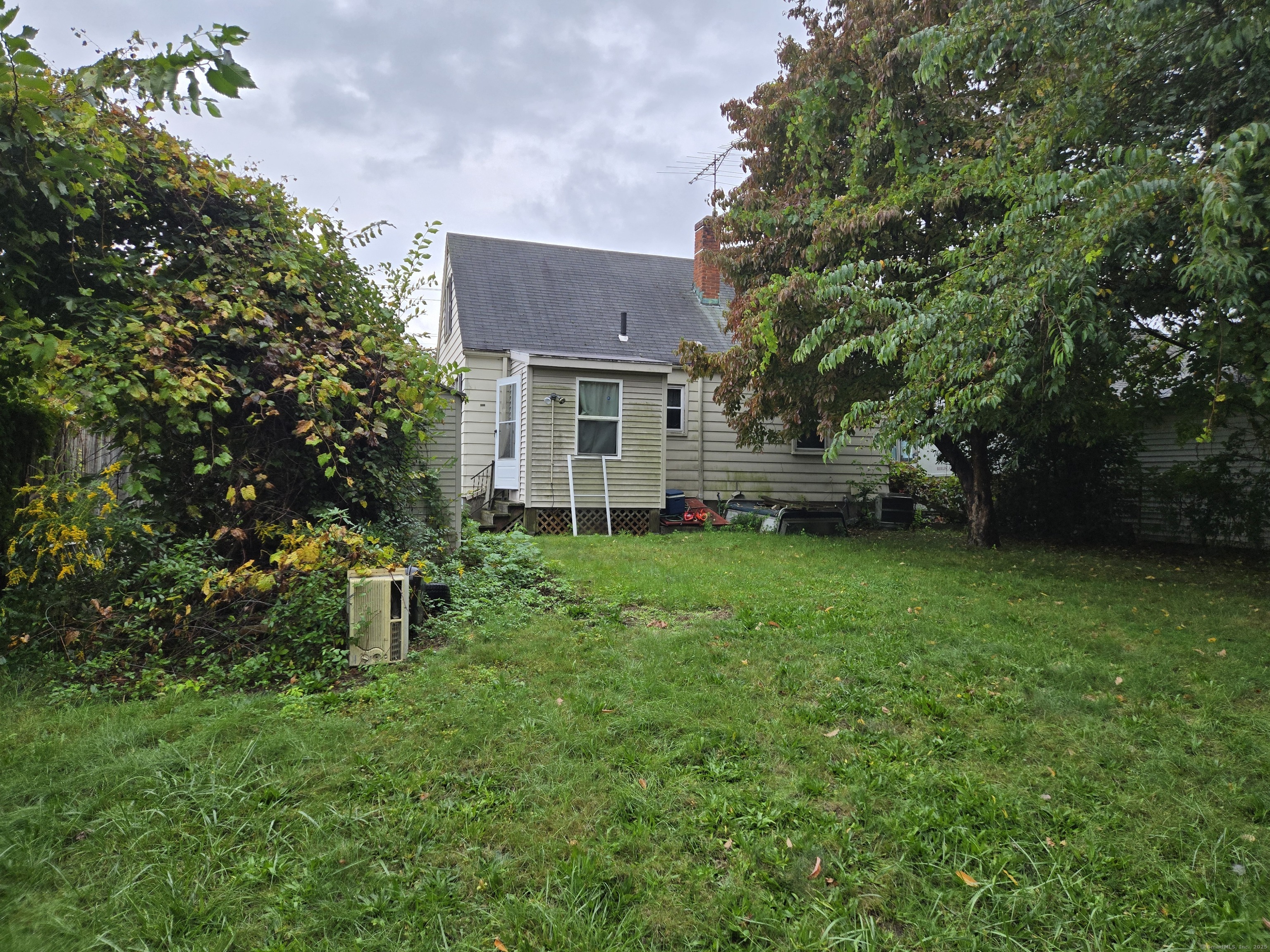 642 Silver Lane East Hartford CT 06118