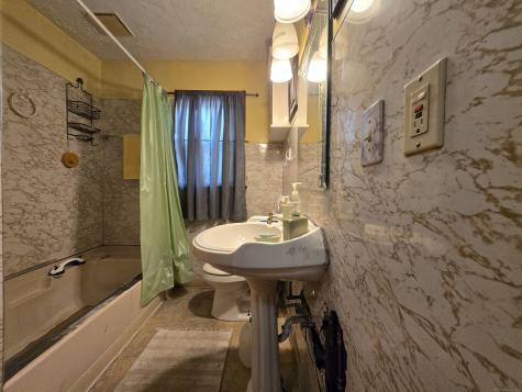 642 Silver Lane East Hartford CT 06118