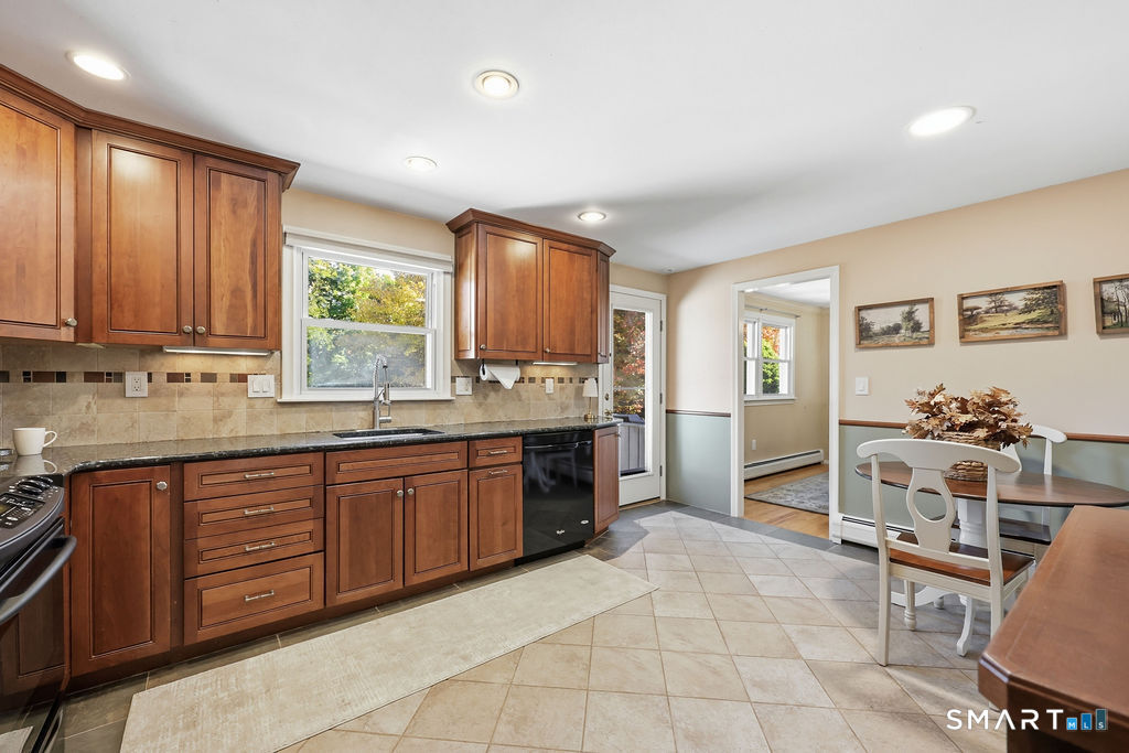 1 Butternut Drive Bloomfield CT 06002