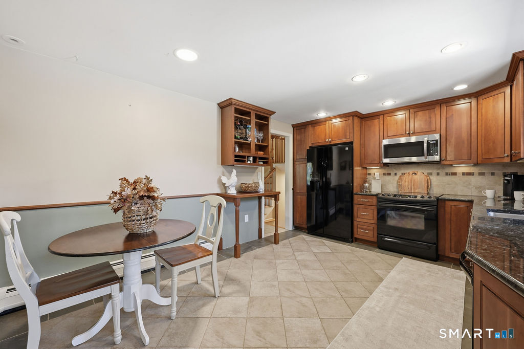 1 Butternut Drive Bloomfield CT 06002
