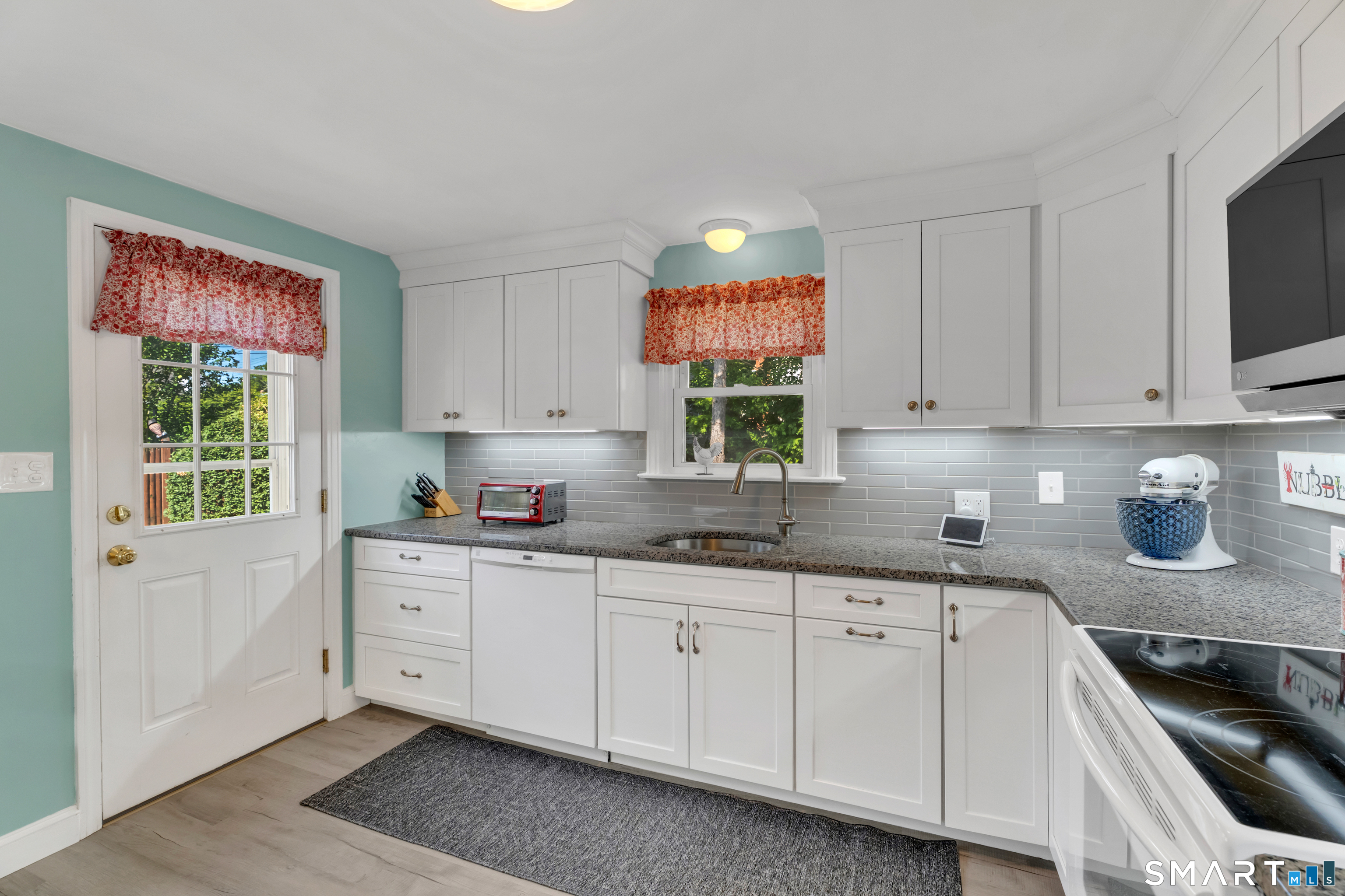 47 Earl Street Manchester CT 06040