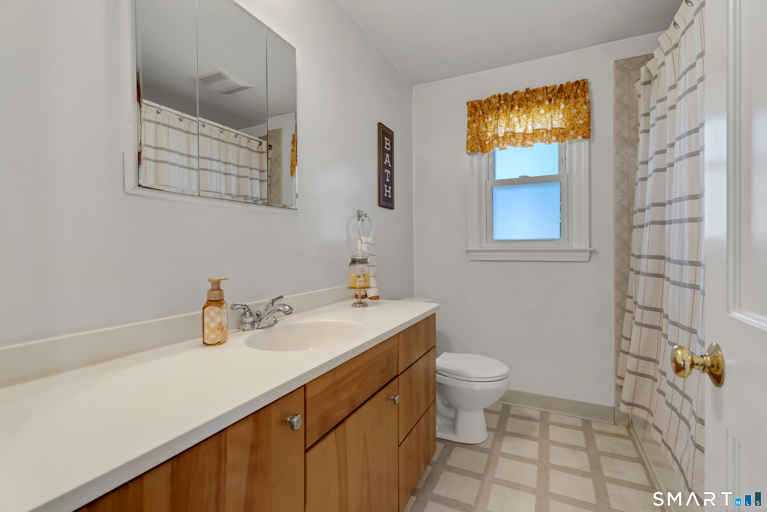 47 Earl Street Manchester CT 06040
