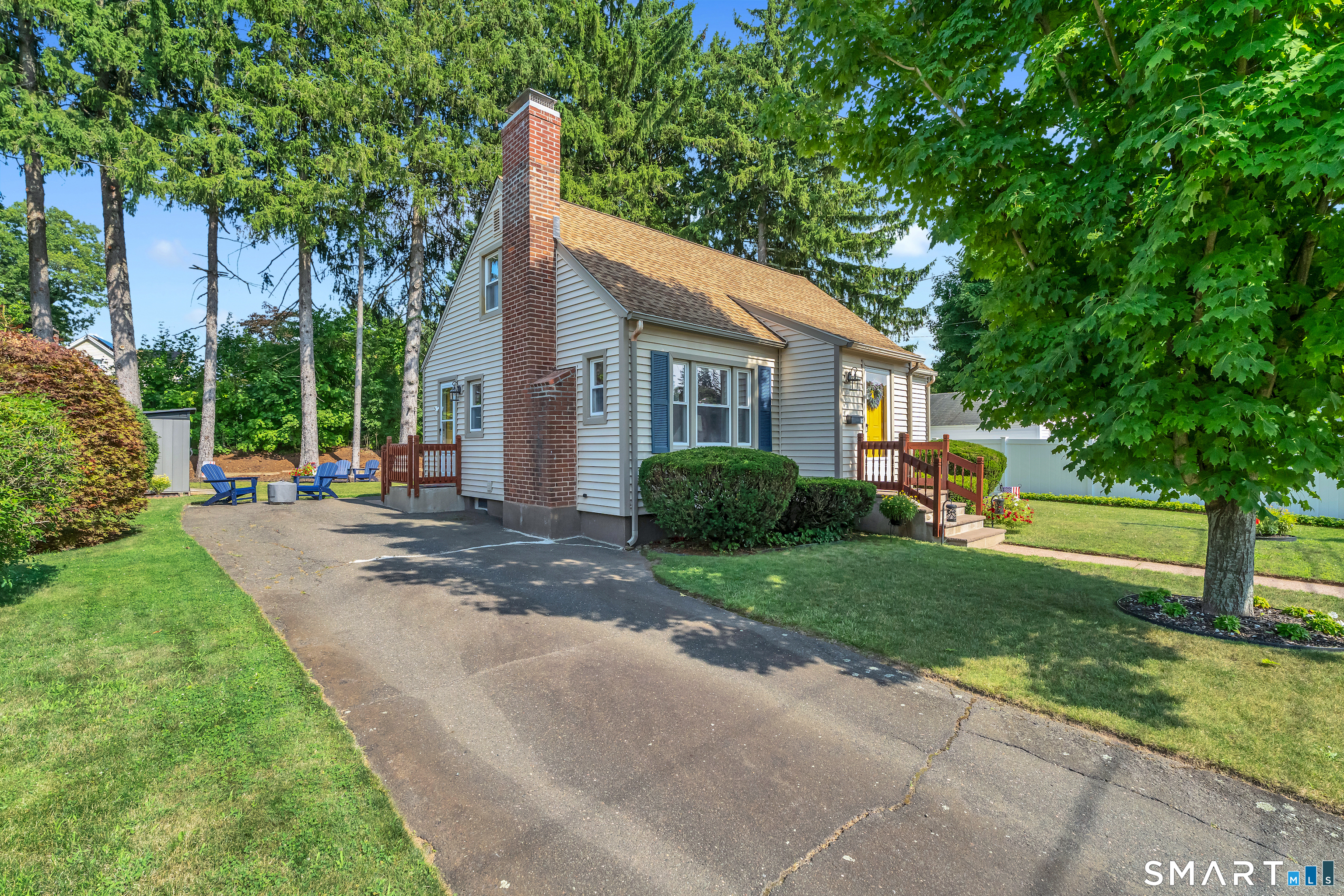 47 Earl Street Manchester CT 06040