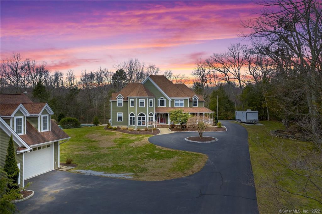 10 Falls Drive Brookfield CT 06804