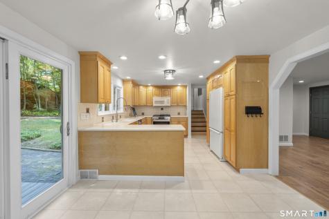 45 Edwards Road Bethany CT 06524