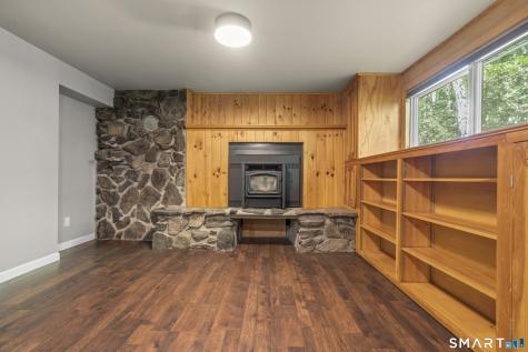 45 Edwards Road Bethany CT 06524