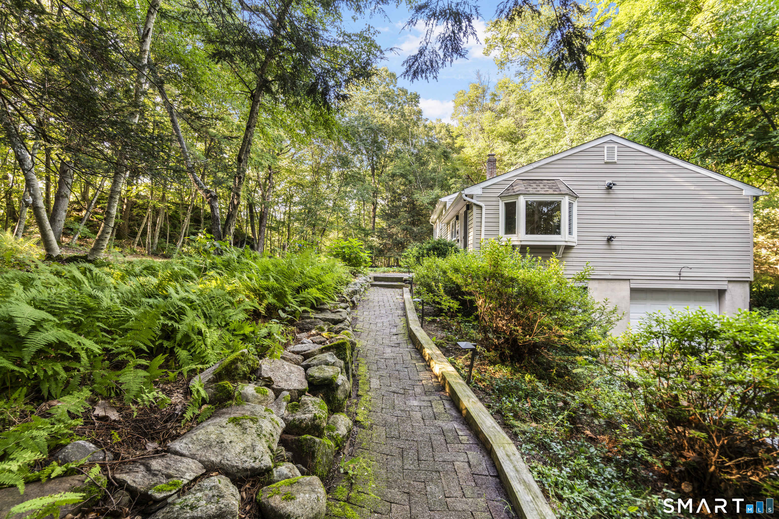 45 Edwards Road Bethany CT 06524