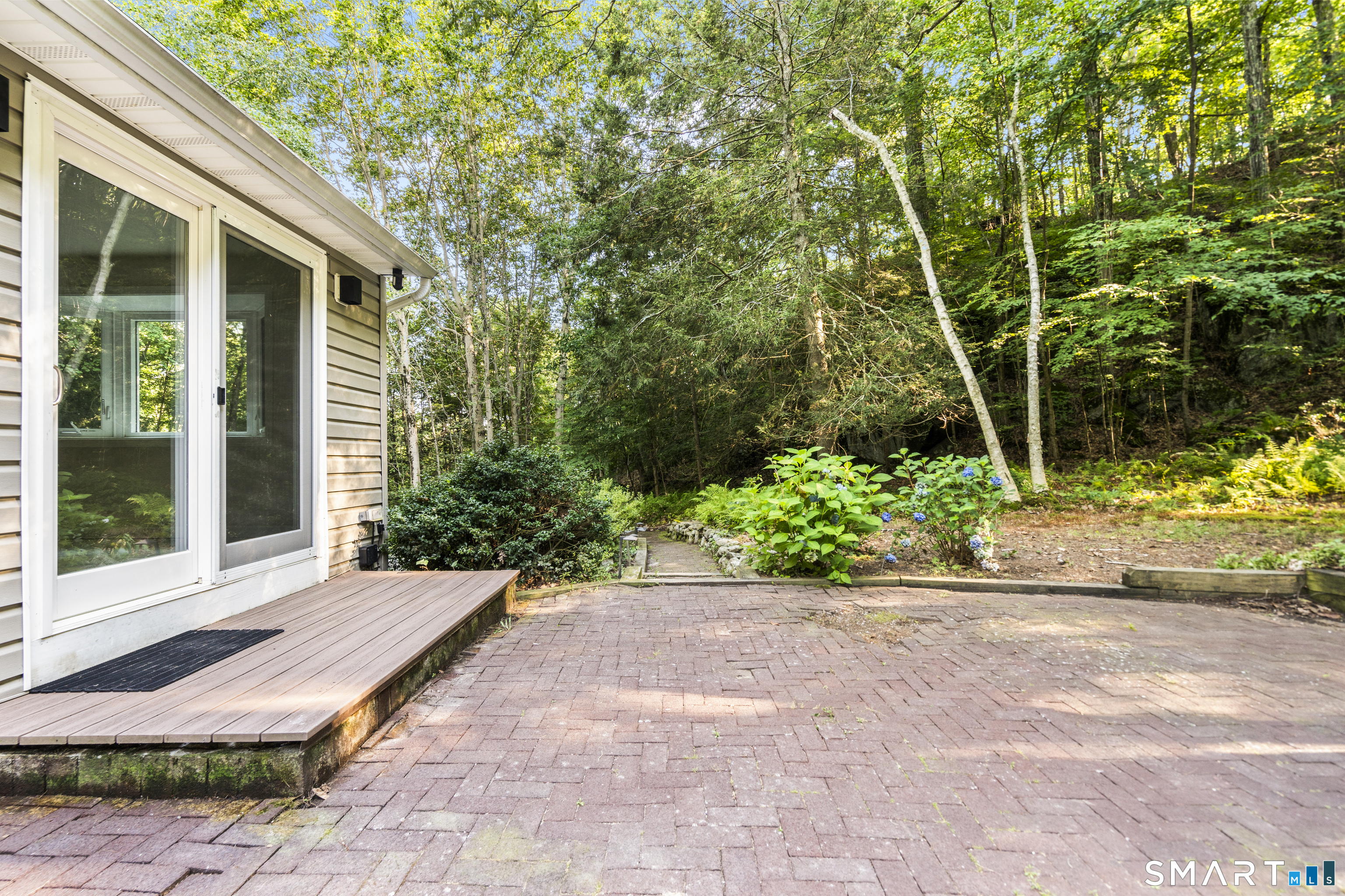 45 Edwards Road Bethany CT 06524