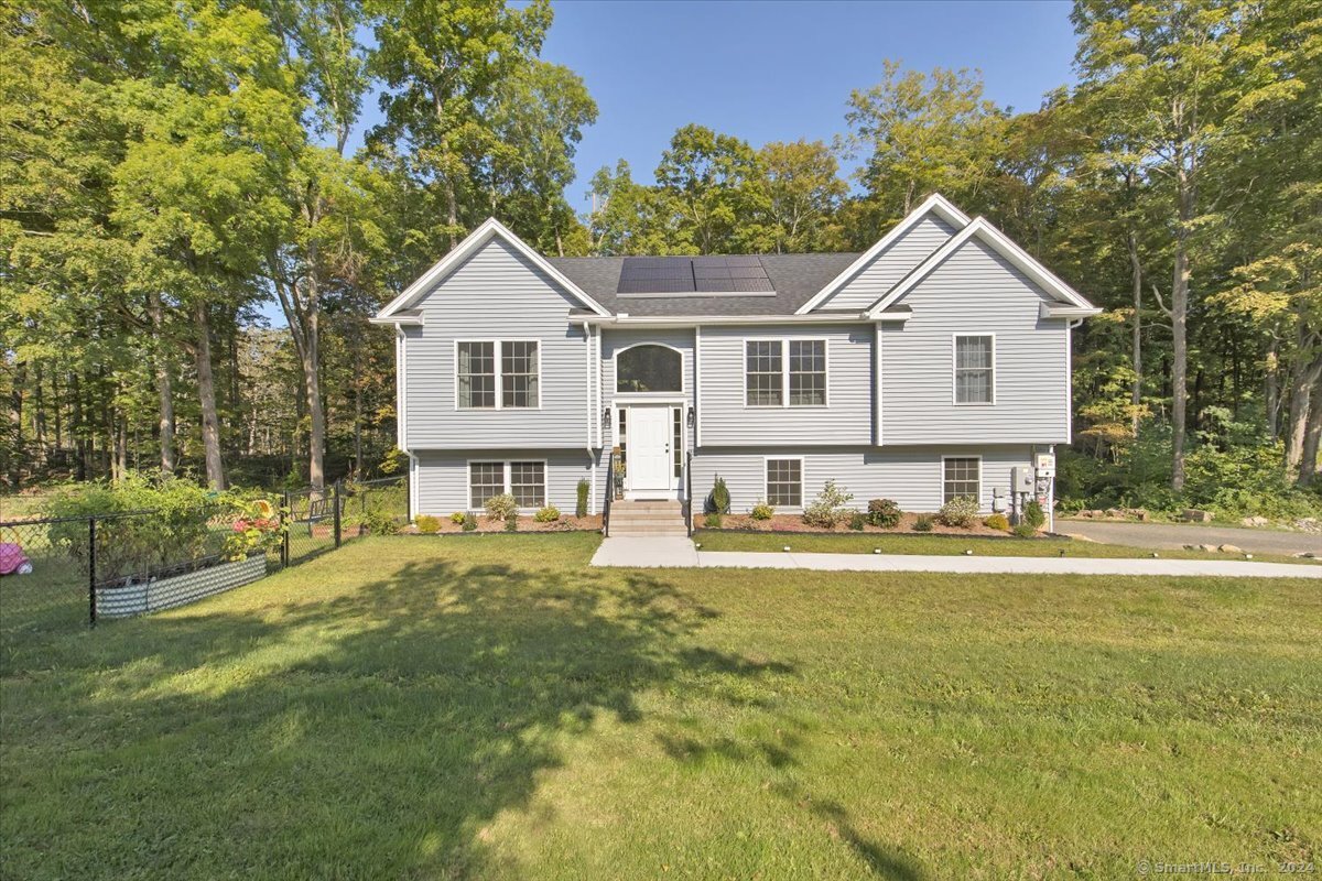 2095 Long Hill Road Guilford CT 06437