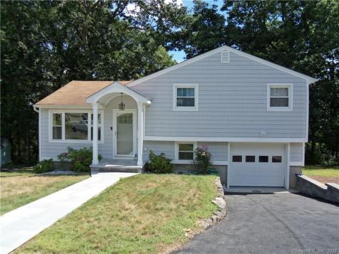 31 Robincrest Drive Waterbury CT 06708