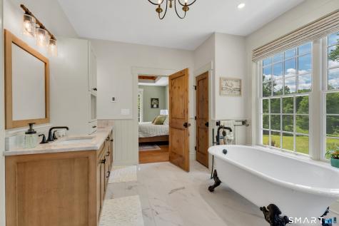 49 Round Hill Road Woodbridge CT 06525