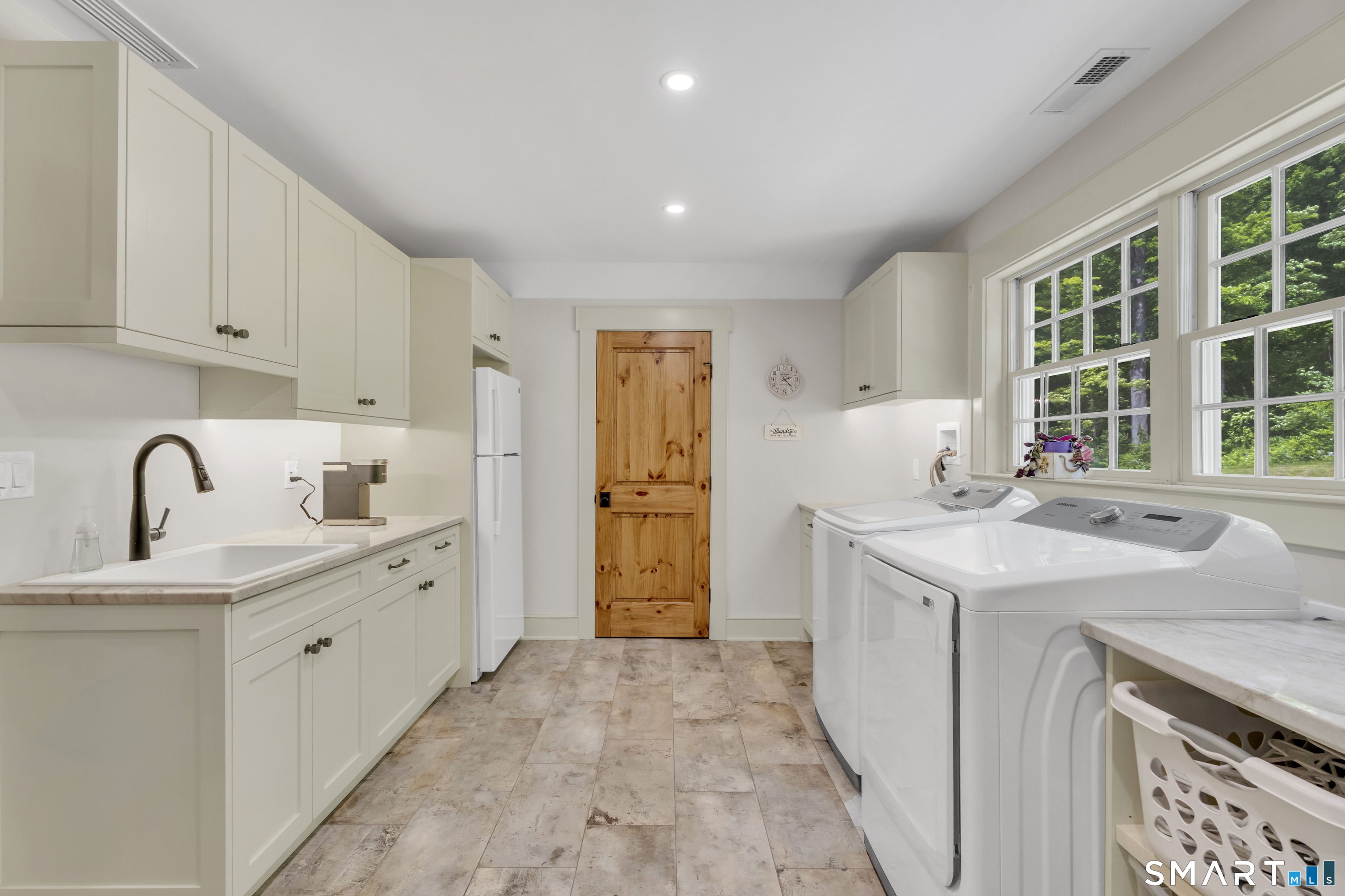 49 Round Hill Road Woodbridge CT 06525