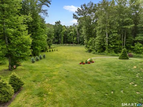 49 Round Hill Road Woodbridge CT 06525