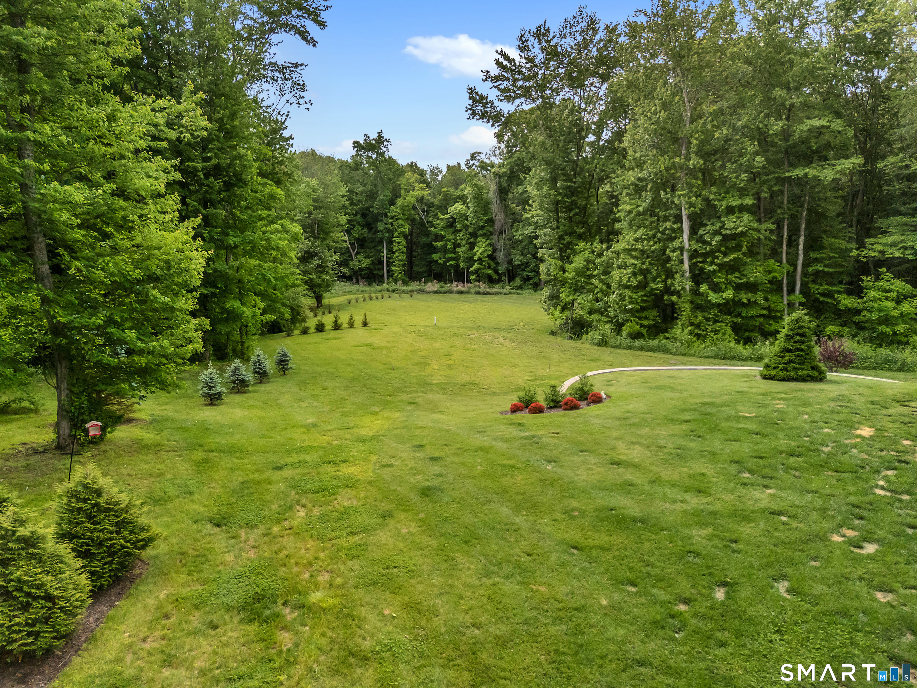 49 Round Hill Road Woodbridge CT 06525