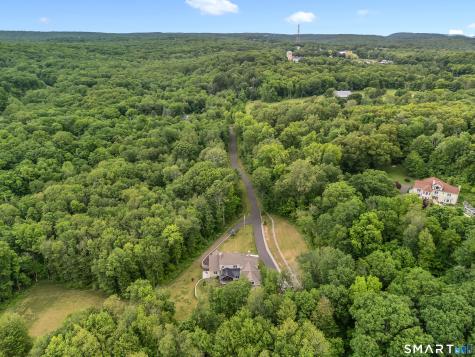 49 Round Hill Road Woodbridge CT 06525