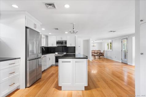 8 Joyce Street Stonington CT 06355