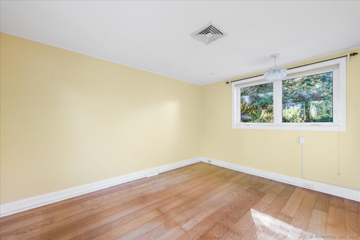 8 Joyce Street Stonington CT 06355